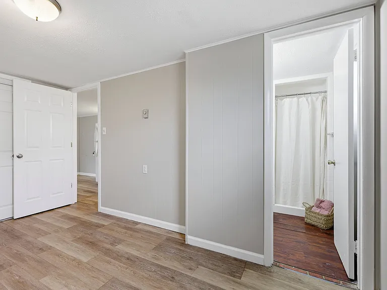Fay Street Apartments — Photo 14