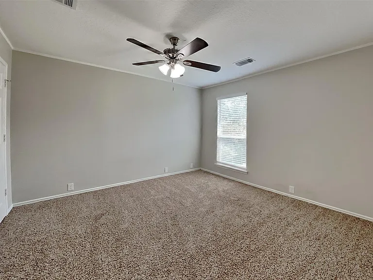 18706 Woodglen Shadows Dr — Photo 28