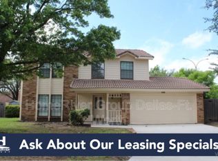 100 Iberis Ct, Arlington, TX 76018
