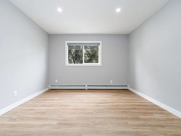 11820 105th St NW #205 — Photo 19