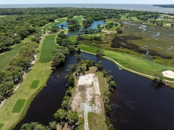 169 Point Lane St, Simons Island, GA 31522