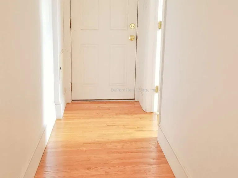 321 Hanover St #6 — Photo 13