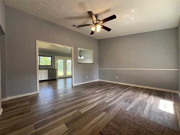 5th image of 3223 Fern Rock Dr