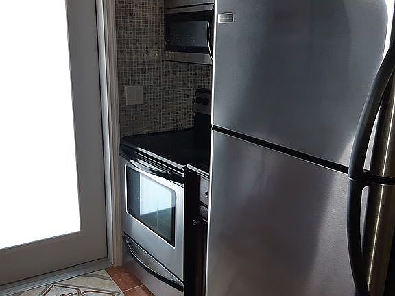 5th image of 2151 NE 42nd Ct APT 221