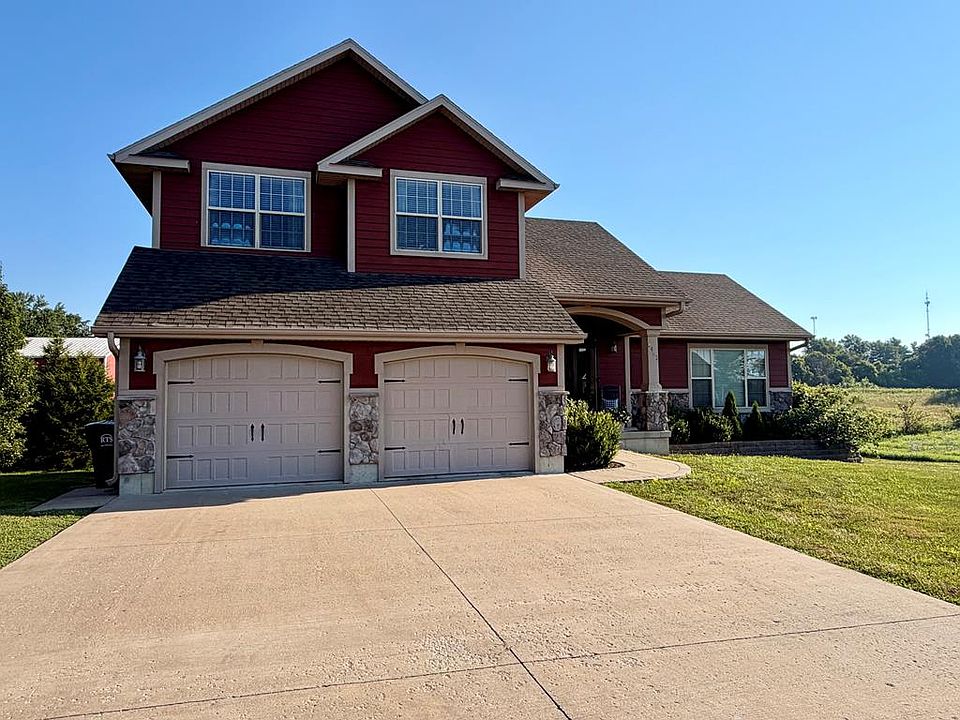 1st image of 2403 Pine Brook Dr
