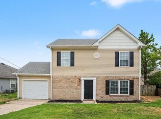3005 Ace Wintermeyer Dr, La Vergne, TN 37086