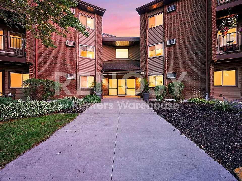 3420 Golfview Dr #123