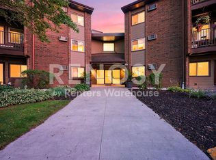3420 Golfview Dr APT 123, Eagan, MN 55123