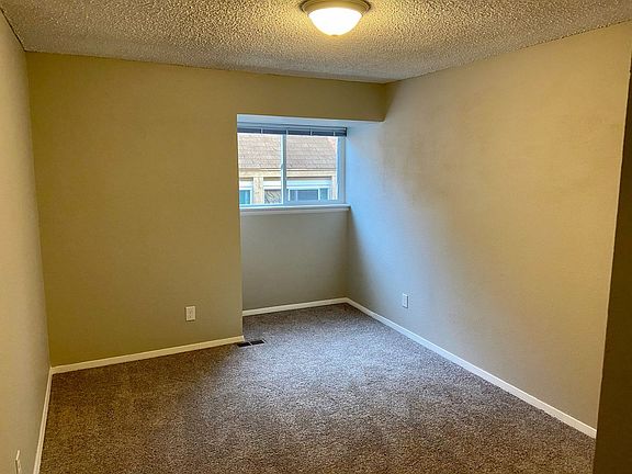 5th image of 1115 Holli Springs Ln #C