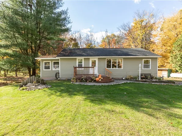 23 Larned Rd, Pennellville, NY 13132