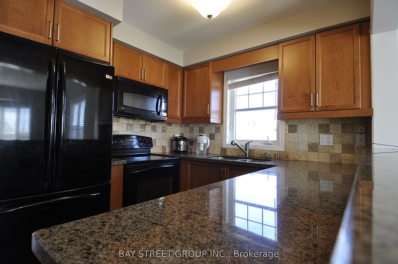 Oakville Townhouse for rent - 3 Bedrooms in Oakville