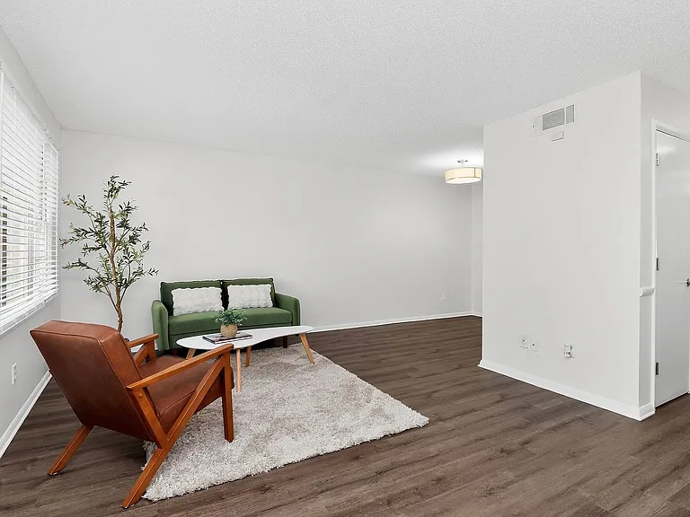 4605 Hedgemore Dr #D — Photo 6
