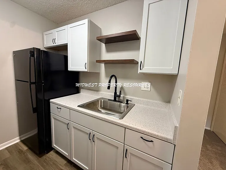 989 NW Colbern Rd #5B — Photo 11
