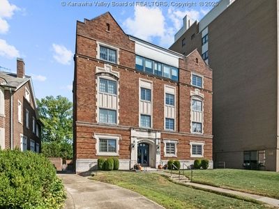 1570 Kanawha Blvd E APT 400, Charleston, WV, 25311