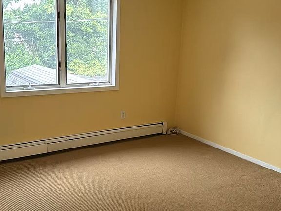 5th image of 166 Farmedge Rd #1