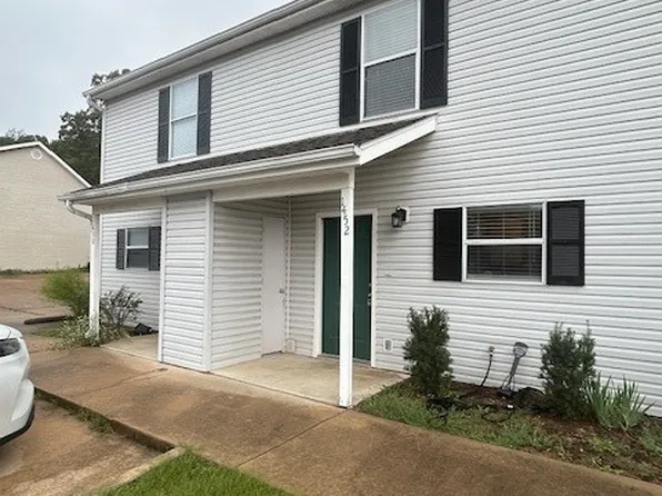 1452 E Sequoyah Ct, Fayetteville, AR 72701