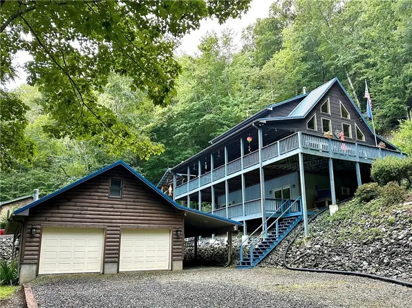 188 Lexington Drive, Fleetwood, NC 28626