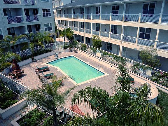 2nd image of 2030 N Pacific Ave Unit 328