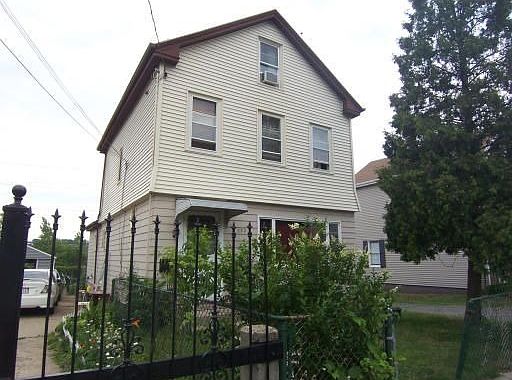 Convenient Located 2 family