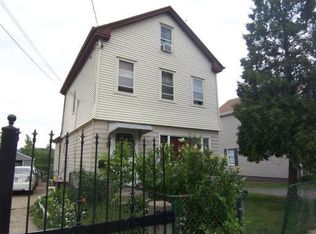 383 Crescent Ave, Chelsea, MA 02150