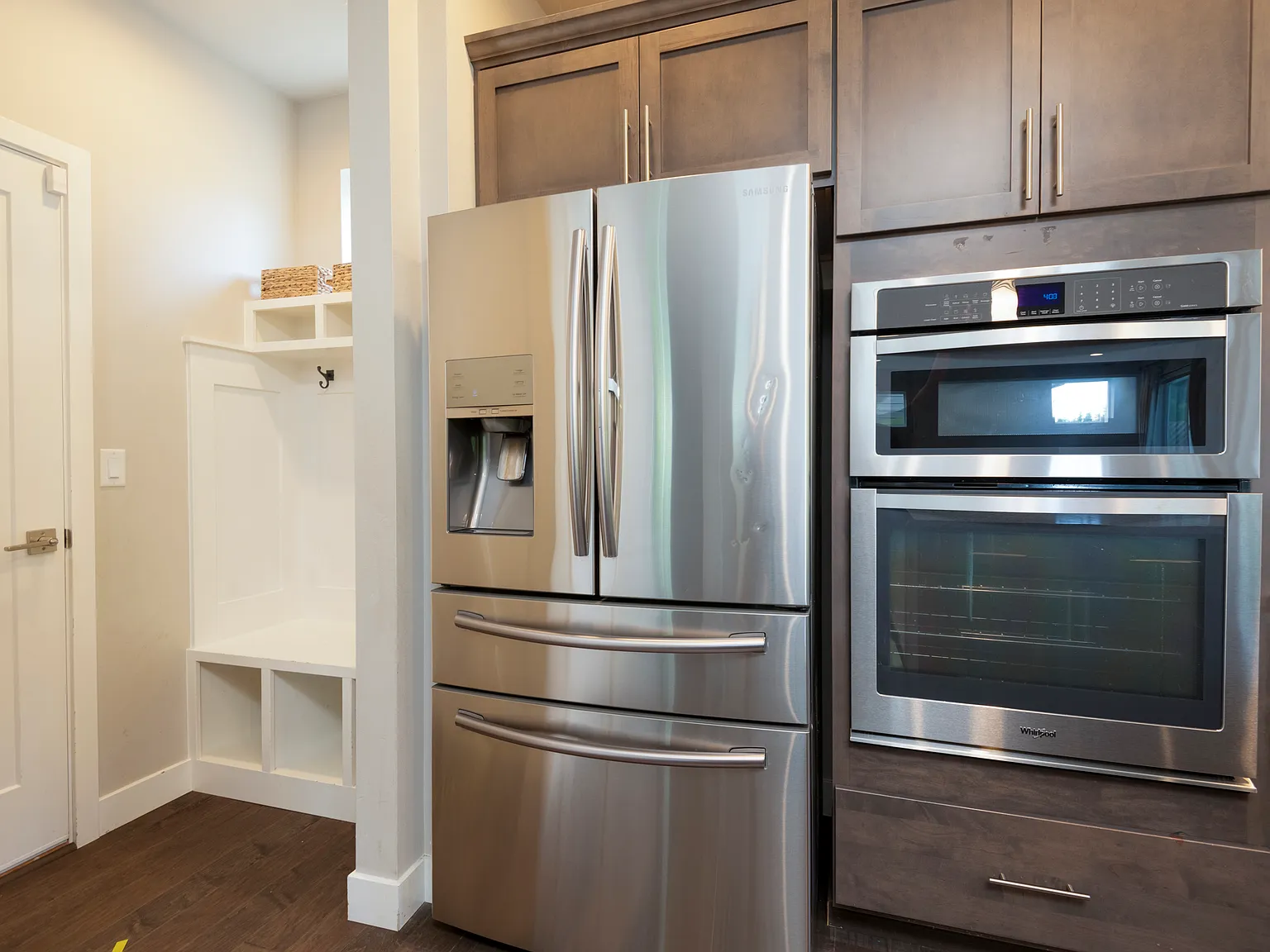 4 bed, 2676 sqft, $4,250 — Photo 4