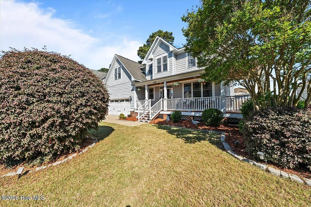 4 bed, 3.5 bath, 2603 sqft, $2,400 — Photo 3