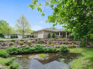 2500 Skyblue Ct, White Bear Lake, MN 55110