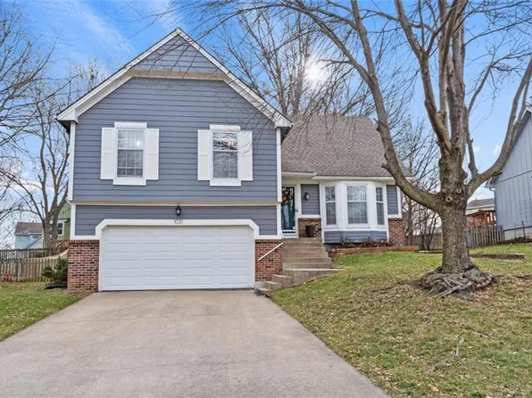 1031 E Oakview St, Olathe, KS 66061