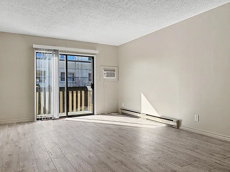 3501 Centennial Dr — Photo 9