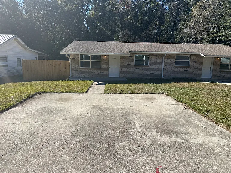 5901 Plaza View Dr #5901 — Photo 1