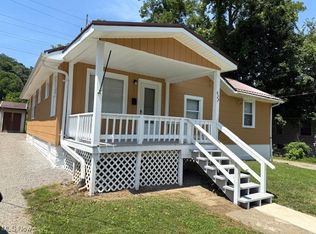 627 Schaum Ave, Zanesville, OH 43701