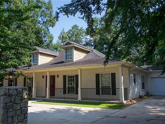 Welcome to 155 Seven Coves Drive in Panorama Village!