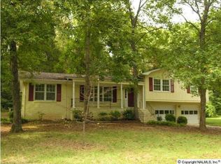 8728 Edgehill Dr SE, Huntsville, AL 35802