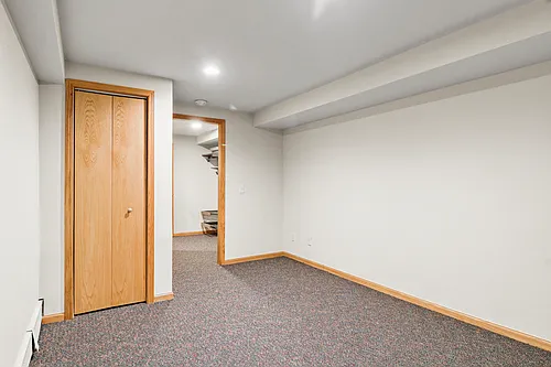 664 Sprague St #1 — Photo 15
