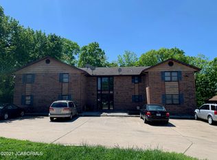 3805 Candlelight Dr, Jefferson City, MO 65109