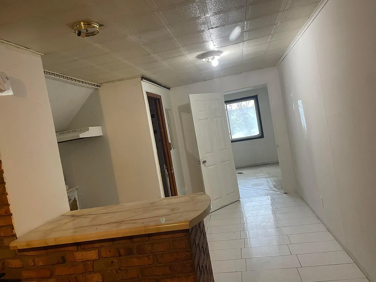 2 bed, $800 — Photo 2