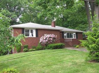 26 Notch Park Rd, Little Falls, NJ 07424