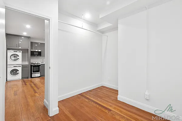 Rented by Mirador Real Estate | media 21