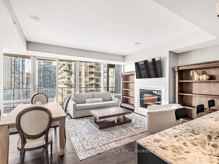 180 University Ave #2403 — Photo 13