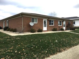1013 Laesch Ave APT 2, Bloomington, IL 61704
