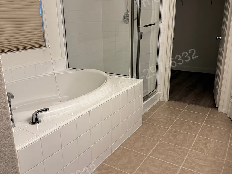27350 Dearborn Dr — Photo 17