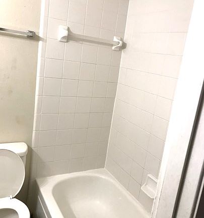 4th image of 2241 W Pensacola St APT 54