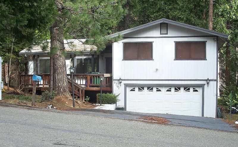 2nd image of 5701 Columbine Way