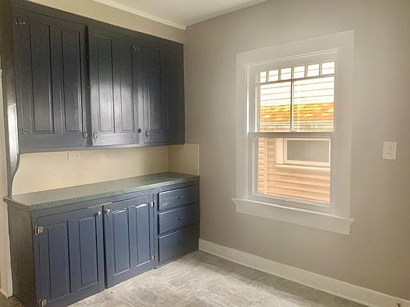 5th image of 842 Carlisle Ave