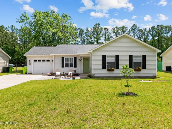 513 W Grantham Road, New Bern, NC 28562