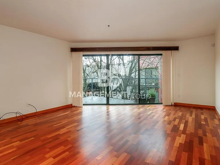720 NW Naito Pkwy #D23 — Photo 3