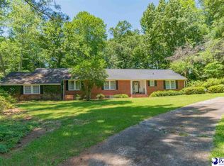 32 Forest Rd, Cheraw, SC 29520