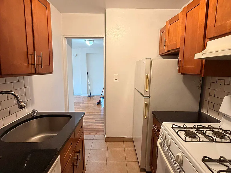 139-55 35th Ave #5J — Photo 8