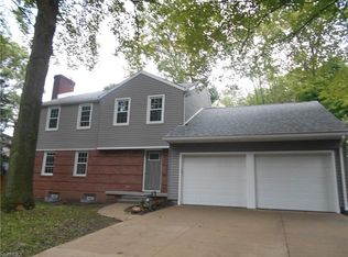 2929 Cedar Hill Rd, Cuyahoga Falls, OH