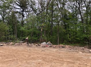 55 Smith Ave #B, Greenville, RI 02828